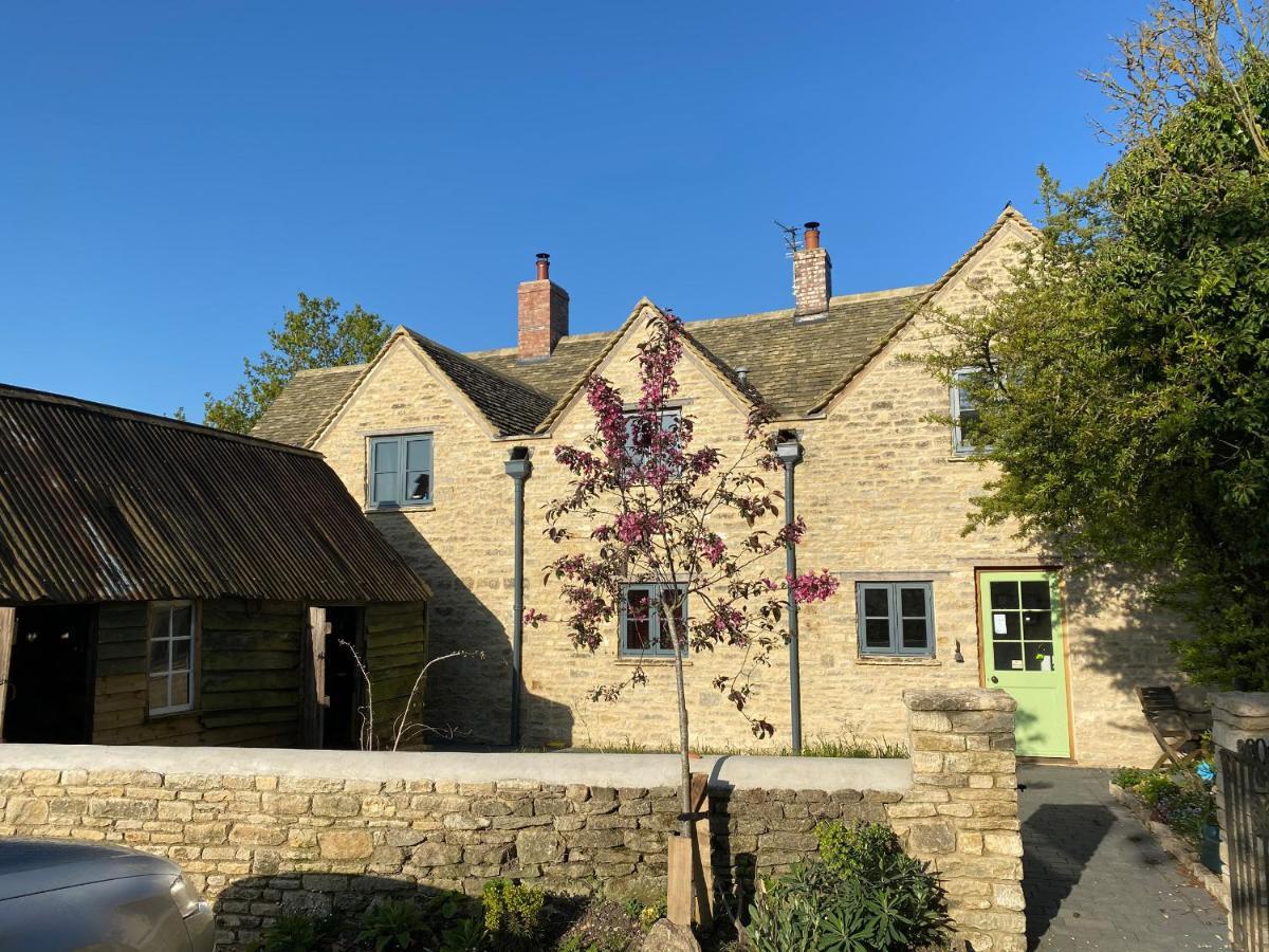 וויטני High Cogges Farm Holiday Cottages מראה חיצוני תמונה