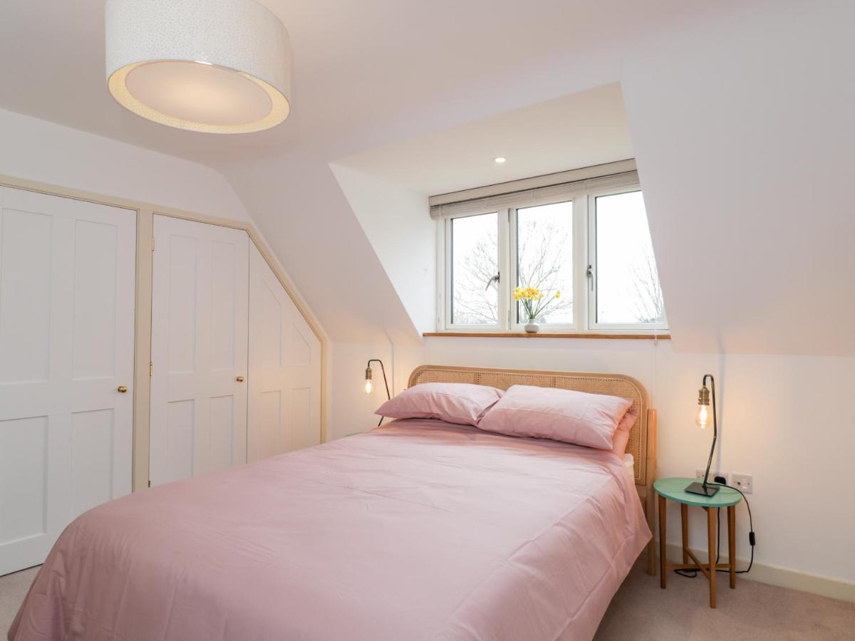 וויטני High Cogges Farm Holiday Cottages מראה חיצוני תמונה